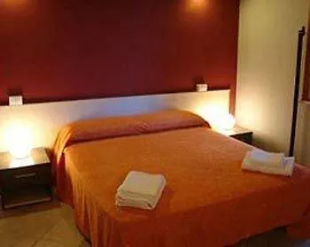 Elia's Bed & Breakfast 2*