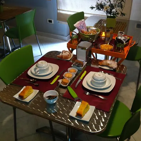 埃利亚的住宿加早餐酒店 住宿加早餐酒店 卡利亚里